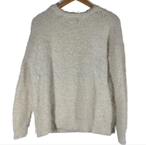 Maddison Womens Medium Fuzzy Sweater Ivory Black L'Amour Crew Neck Long Sleeve. - Picture 4 of 4